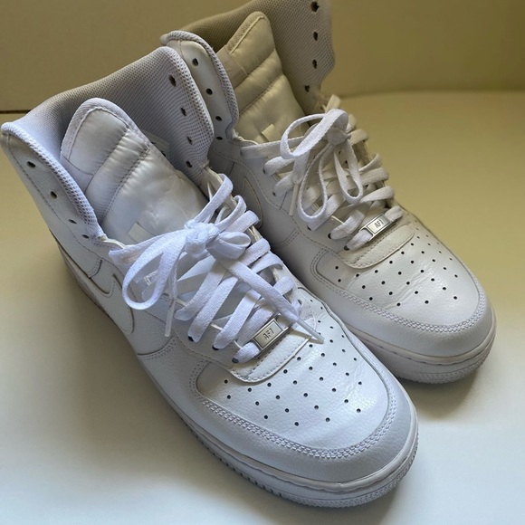 Men’s Hi-Top Air Force One’s ALL WHITE w/straps Size 11.5 👟 - Picture 11 of 12